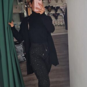 cardigan con jersey negro