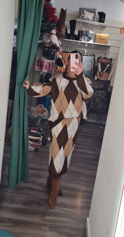 conjunto rombo marron