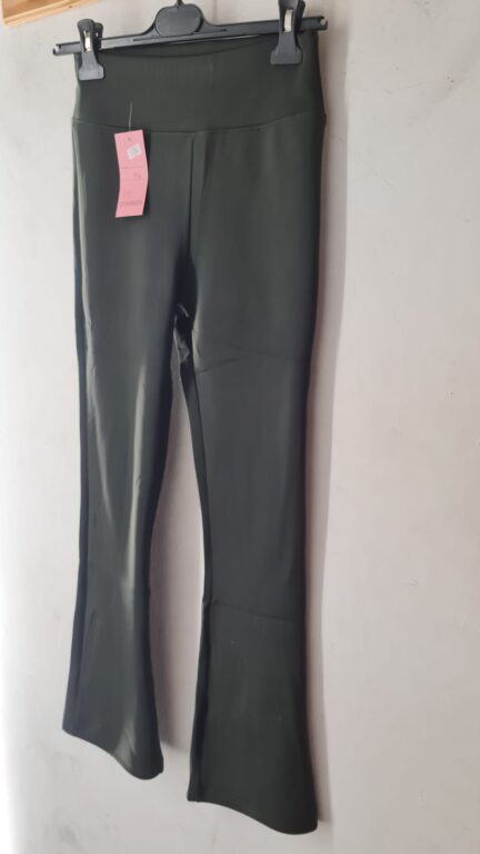 legins verde campana pelitos por dentro