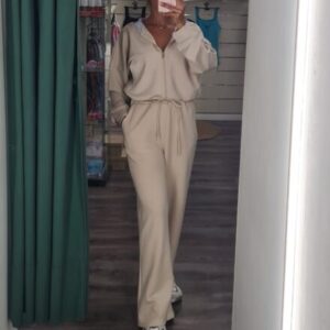 conjunto sport beige cremallera