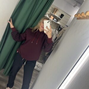 sudaderas burdeos raya azul