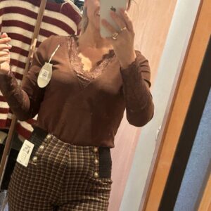 camiseta termica encaje marron