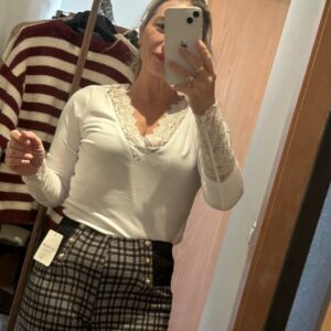 camiseta termica encaje blanca