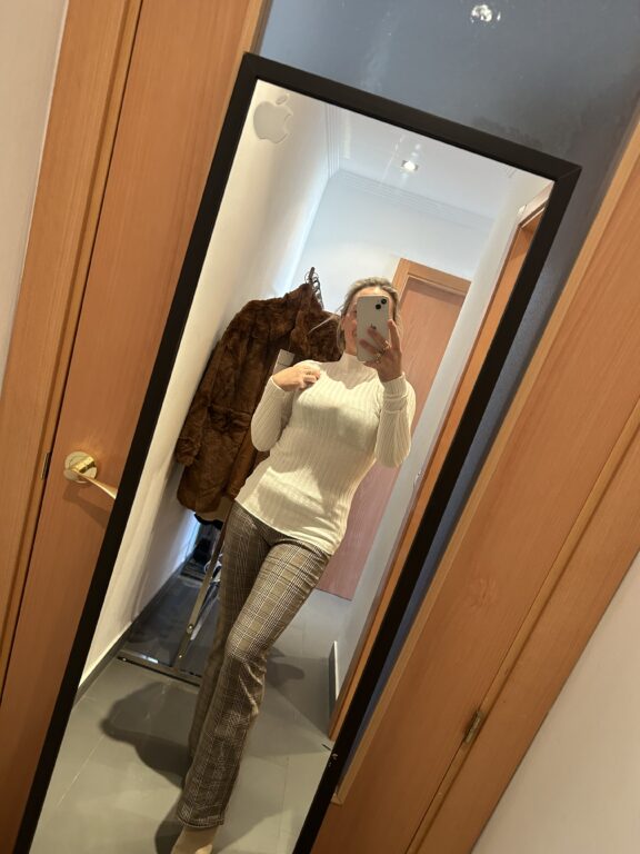 La Mona Complementos