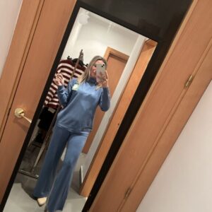 conjunto punto cuello alto celeste