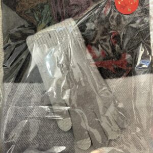 conjunto cuadro bufanda guantes gris