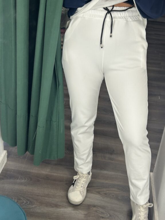 pantalón blanco piel melocotón