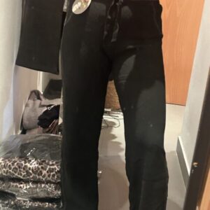 pantalon punto negro