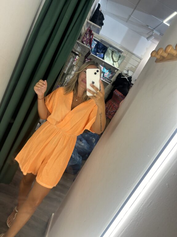 mono naranja fluor