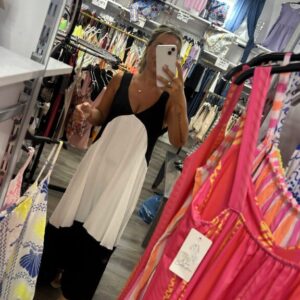 vestido bicolor blanco tirantes negro