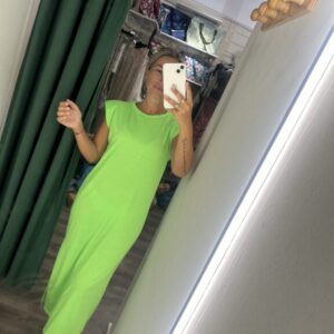 vestido largo verde fluor hombrera