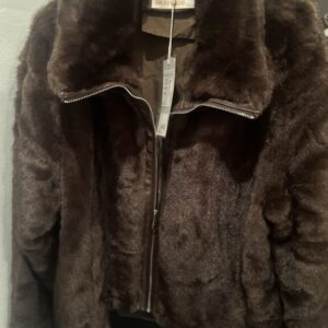 chaqueta pelos marron