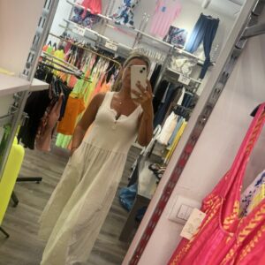 vestido beige botones pecho