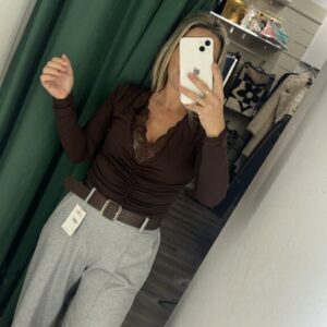 body escote encaje marrón