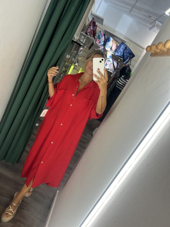 vestido camisero rojo