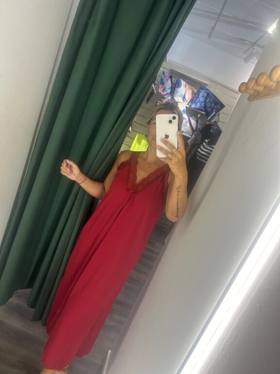 vestido lencero burdeos