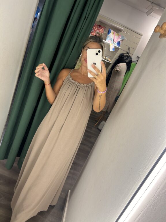 vestido topo bolitas espalda
