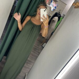 vestido verde bolitas espalda