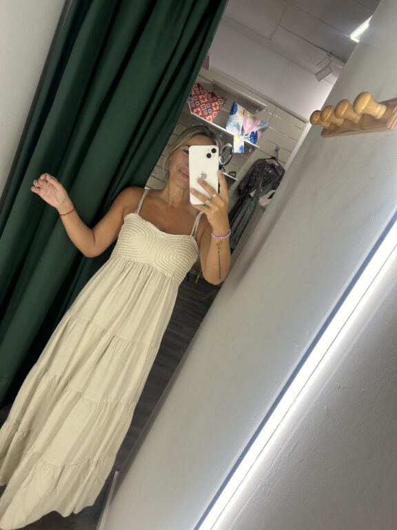 vestido beige nuevo