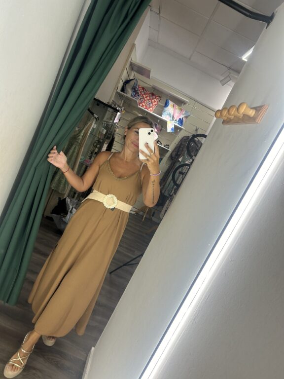vestido lencero camel