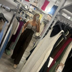 mono marron nuevo