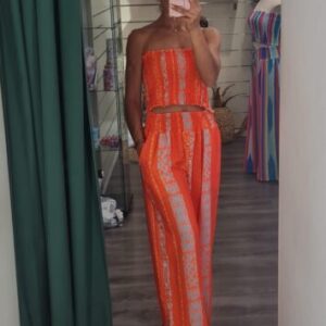 conjunto tonos naranja y azul