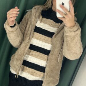 chaqueta beige pelito corta