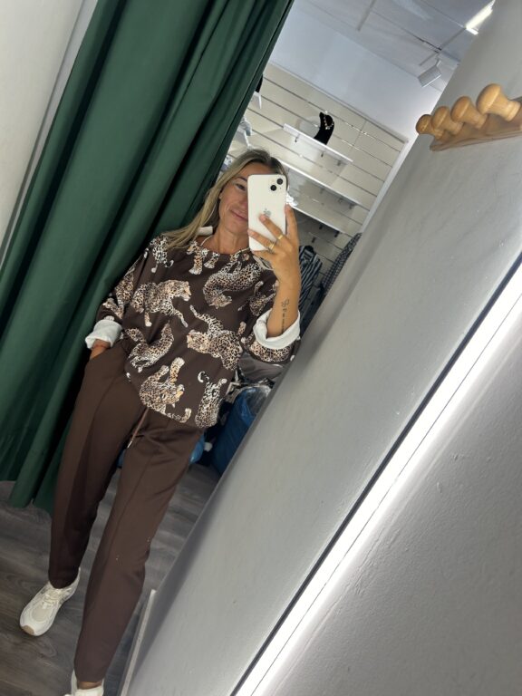 conjunto tigre marron