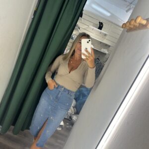 body camel escote
