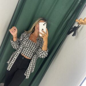 camisa con top brillo negro