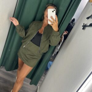 conjunto terciopelo bomber verde