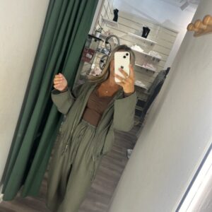 conjunto bomber y jogger verde