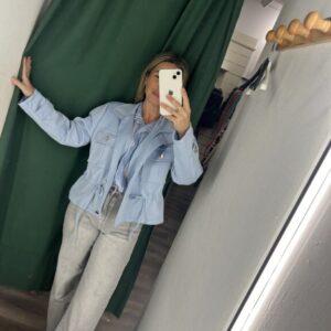 chaqueta celeste nueva