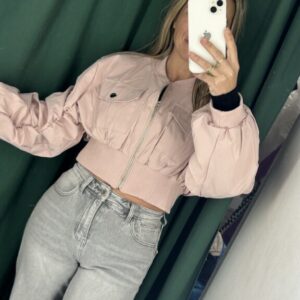 chaqueta rosa corta