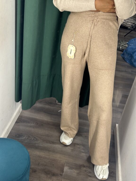 pantalon punto camel