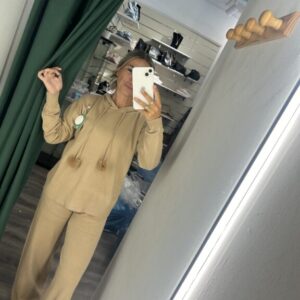 conjunto pompón camel