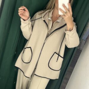 cardigan beige filo negro