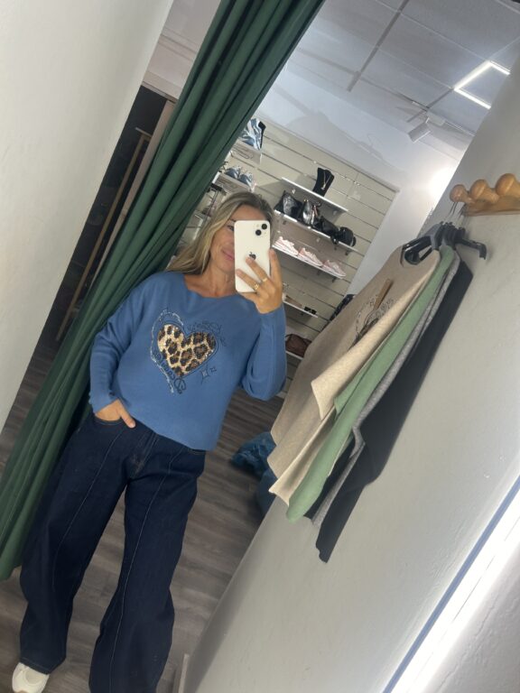 jersey corazon leopardo celeste