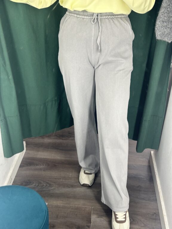 Pantalón gris cintura elástica