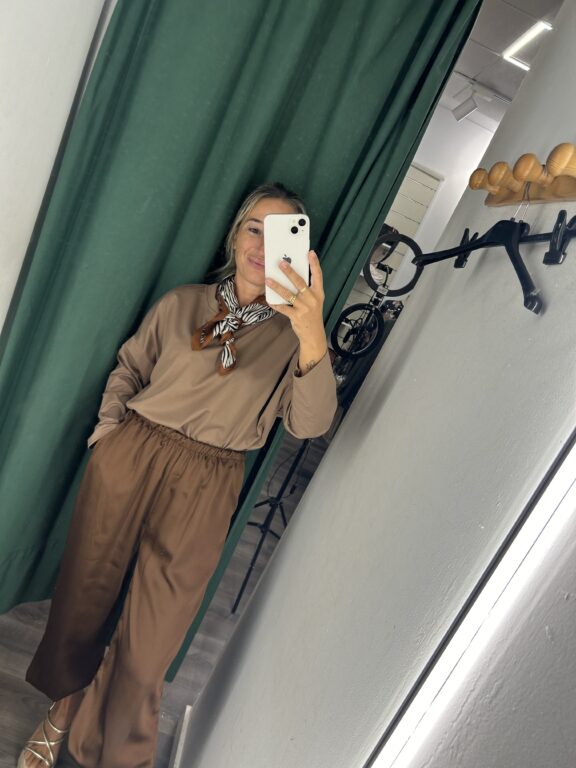 pantalon saten marron