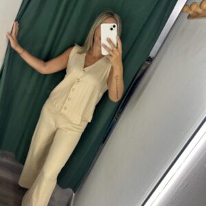 conjunto chalequillo beige