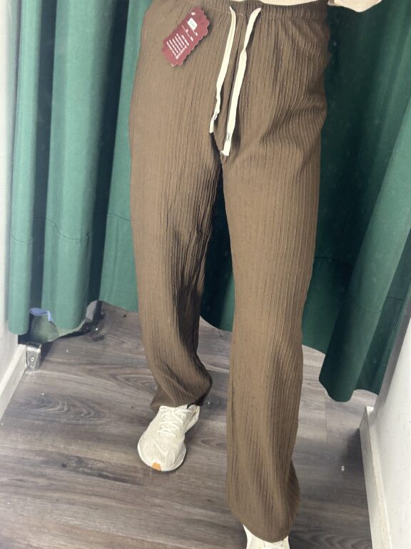 pantalon marrón chocolate promocion