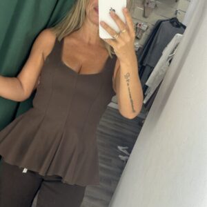 camiseta tiranta marron zara
