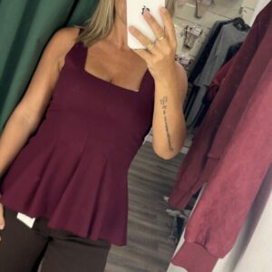 camiseta burdeos tiranta zara