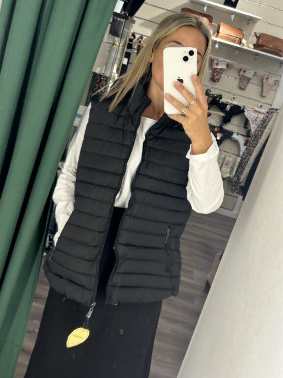 chaleco acolchado negro