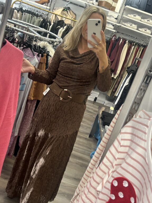 camiseta encaje marron