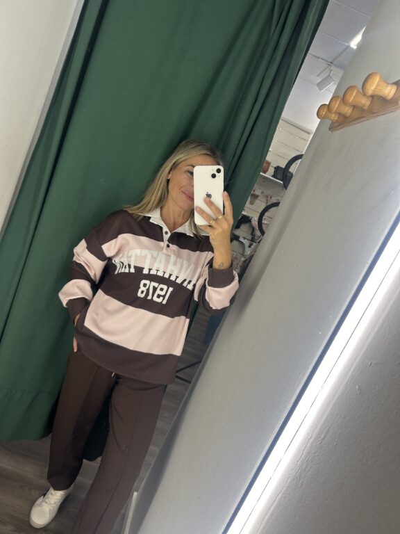 sudadera rayas marron y rosa