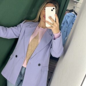 chaqueta lila zara