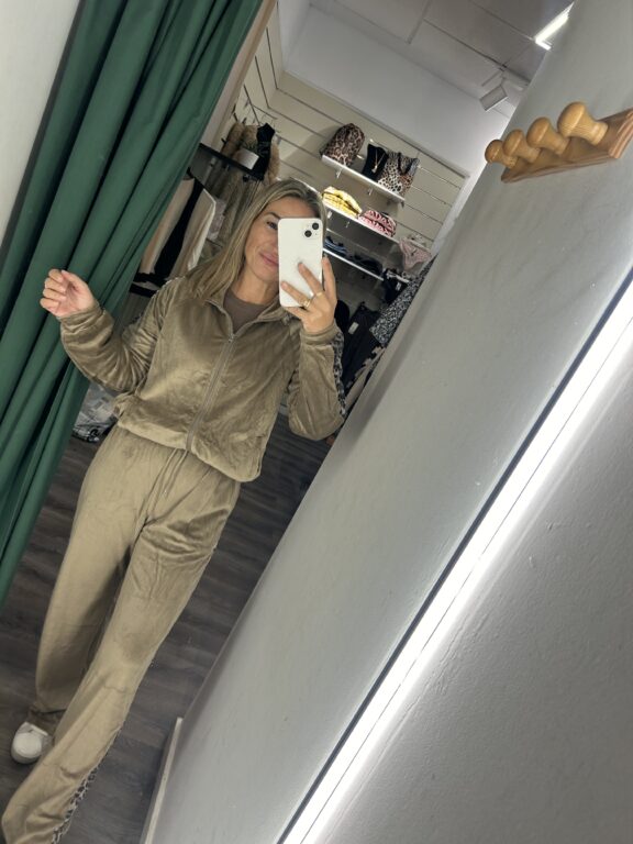 chandal promo terciopelo camel