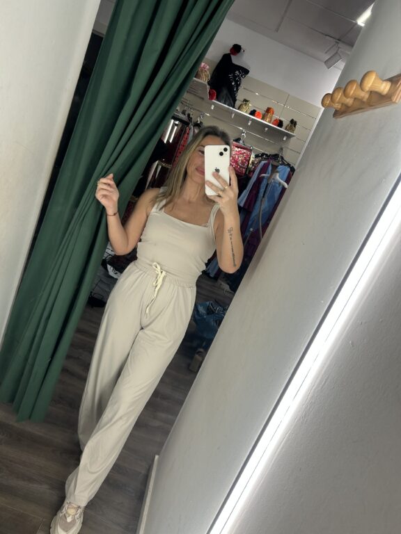 La Mona Complementos